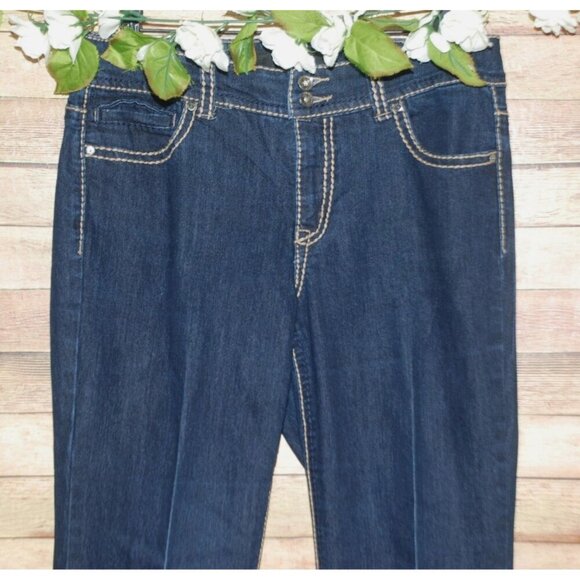 Nine West Denim Blue Jeans Size 10 W30 Straight Leg Embroidered Bling Boot - Picture 3 of 10